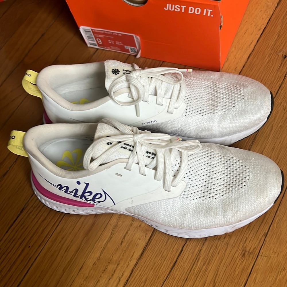 Nike Odyssey React
